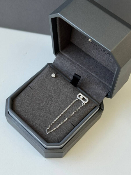 Сережки месика
