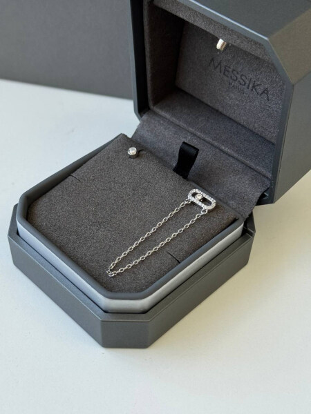 Сережки месика