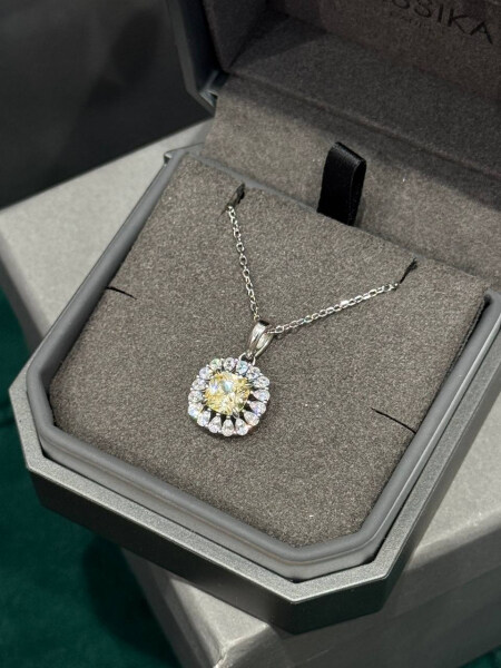 necklace